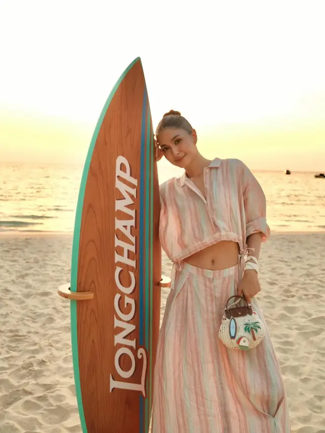 Serving Bestie Looks! Marsha Aruan & Mikha Tambayong Tampil Santai Tapi Stylish di Pantai Thailand