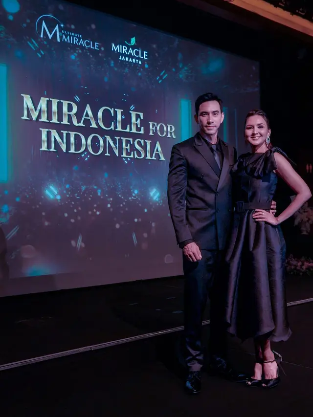 Darius Sinathrya dan Donna Agnesia. (Foto: Dok. Instagram @darius_sinathrya)