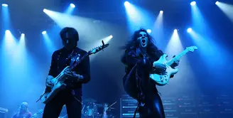 Penggemar musik di Indonesia kembali dimanjakan dengan kehadiran musisi legendaris dalam konser yang bertajuk Generation AXE A Night of Guitars World Tour Asia 2017 LIVE Concert in Jakarta. (Bambang E. Ros/Bintang.com)