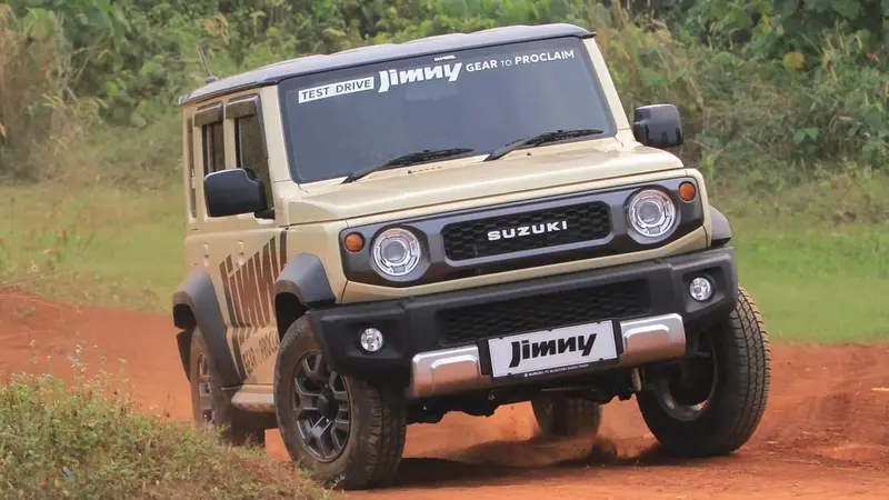 Mencoba Line-Up SUV Suzuki di Jalur Offroad, Jimny Paling Istimewa (ist)