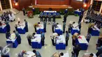KSAL, Laksamana TNI Ade Supandi (kedua kanan hadap lensa) mengawasi penandatanganan kontrak pengadaan barang dan jasa dengan sejumlah mitra di Mabes TNI AL, Jakarta, Kamis (7/1/2016). Kontrak tersebut untuk TA 2016. (Liputan6.com/Helmi Fithriansyah)