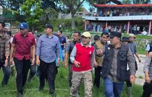 VIDEO: Wagub Aceh Rangkul GAM Kompak Bareng TNI-Polri Bantu Korban Bencana "Jangan Arogan!"