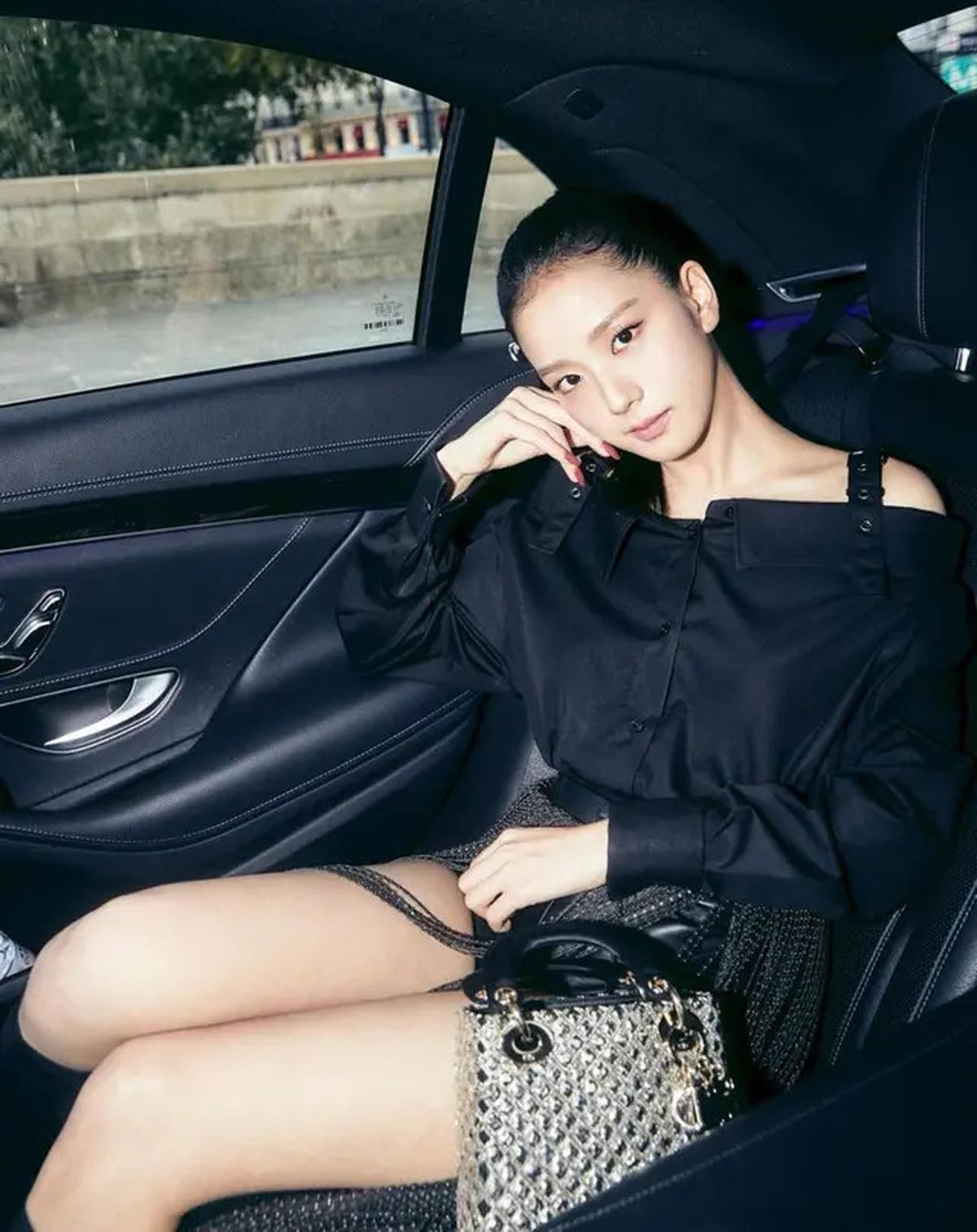 Jisoo Berencana Rilis Lagu Solo dan Comeback Bersama BLACKPINK