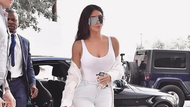 [Bintang] Kim Kardashian
