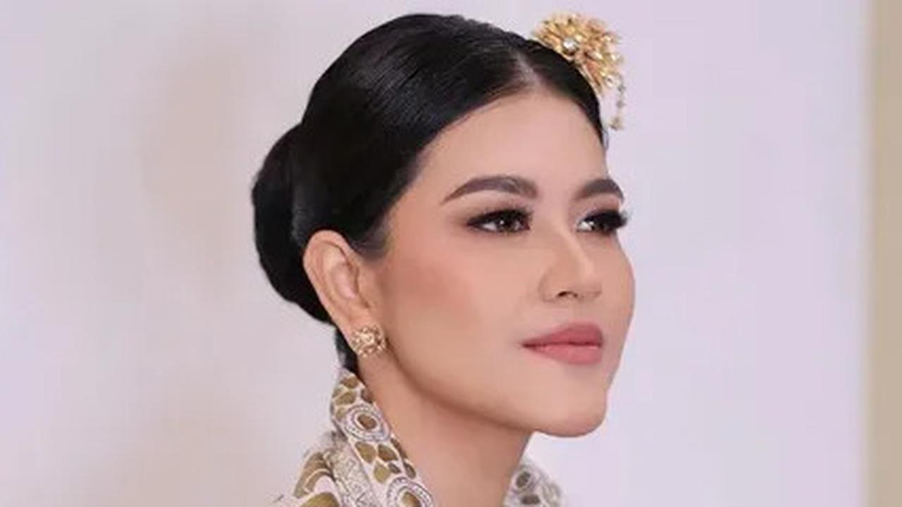 Cantiknya Kahiyang Ayu Duduk Bareng Suami & Kaesang Saksikan Pelantikan Prabowo-Gibran, Bikin Pangling