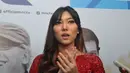 Isyana sendiri mengaku sangat mengagumi Iwan Fals. Sejak kecil dirinya sudah hafal beberapa lagu dari pelantun lagu Bongkar tersebut. (Deki Prayoga/Bintang.com)