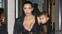 Cantik mana, North West atau Kim Kardashian kecil?