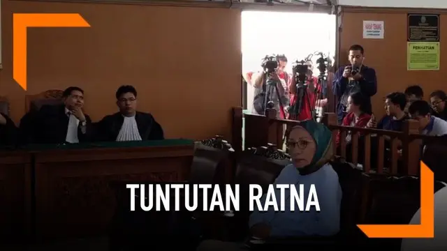 Ratna Sarumpaet dituntut jaksa penuntut umum hukuman penjara 6 tahun atas kasus penyebaran berita bohong atau hoaks.