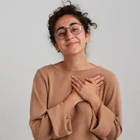 Ilustrasi mencintai diri sendiri, cinta diri, ikhlas. (Image by nakaridore</a> on Freepik)