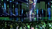Jamrud Bikin Penonton Nyanyi Bareng di Konser Raya 31 Indosiar Luar Biasa
