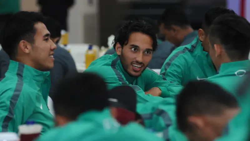 Ezra Walian