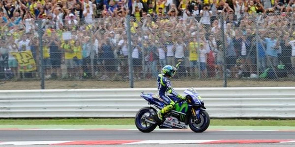 Rossi untuk pertama kali gagal podium di 2015