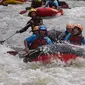 Serunya rafting si Sungai Elo. Foto: Dhitakoesno