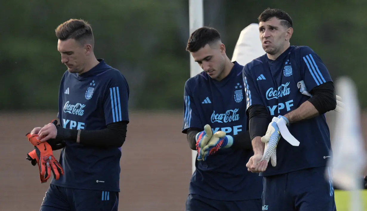 Juara dunia Piala Dunia 2022 ini menghadapi dua laga krusial yakni melawan Uruguay, dilanjut melawan Brasil dalam duel yang sangat dinanti pada 22 November mendatang. (Juan MABROMATA / AFP)