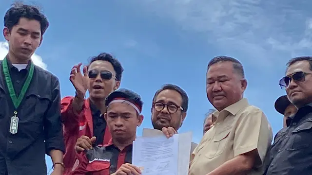 Anggota DPRD Temui Pendemo