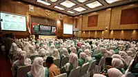 Suasana pembukaan Konferensi Besar XV Fatayat NU di Gedung Kementrian Agama, Jakarta. Foto diambil pada Jum'at (21/11/2014). (Liputan6.com/Faizal Fanani)