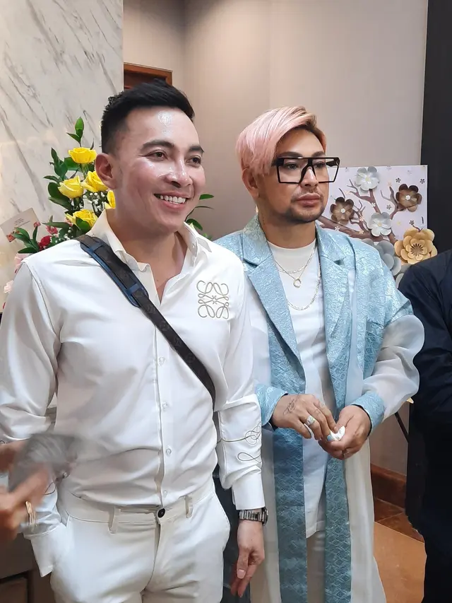 Caren Delano dan Dokter Ekles.