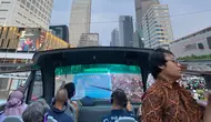 Di Atas Roda Membelah Jantung Jakarta