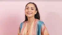 Nagita Slavina Melebarkan Sayap Bisnisnya di Bidang Fashion, Gandeng Desainer Cynthia Tan