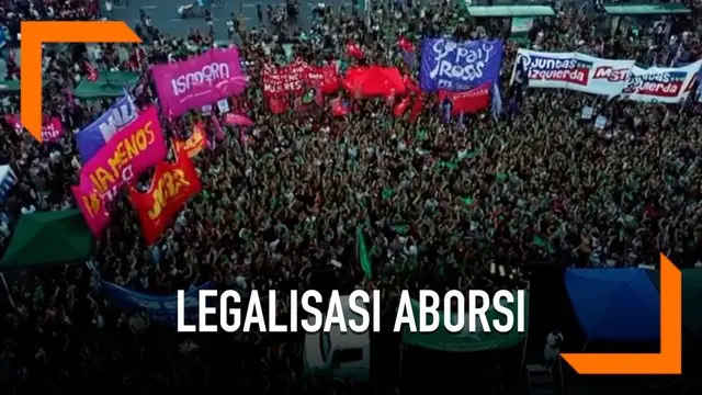 Hari Selasa (19/2) ratusan perempuan Argentina berunjuk rasa depen gedung kongres menuntut legalisasi aborsi.