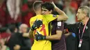 Maroko berhasil menang atas spanyol di babak penalti dengan skor 3-0. Bouno dan kolega nantinya akan berjumpa dengan pemenang antara Portugal dan Swiss di babak perempat final. (AP/Francisco Seco)