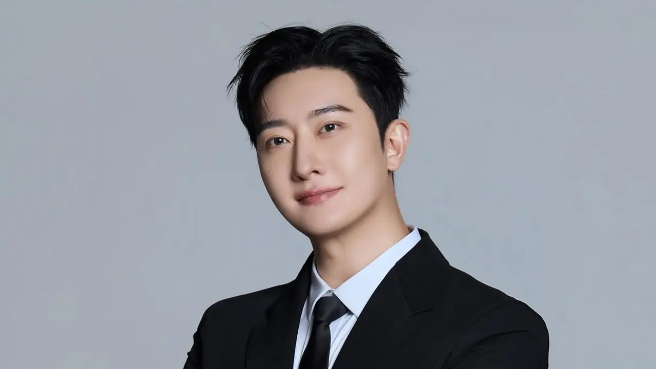 Zhoumi Super Junior-M