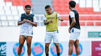 Alberto Goncalves (tengah) saat persiapan PSIS Semarang di Pegadaian Championship 2025/26. (Dok. ileague.id)