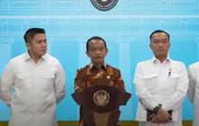 Terekam Tatapan Tajam Letkol Teddy Lirik ke Arah Menteri Bahlil saat Bicara Penutupan Tambang Nikel di Raja Ampat Papua Barat