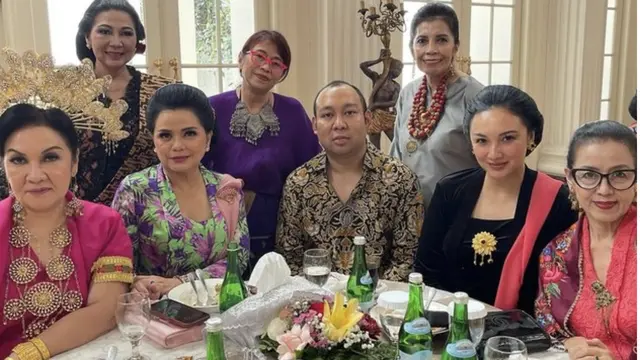 Titiek Soeharto dan Tata Cahyani