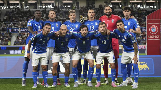Starting XI Timnas Italia melawan Timnas Estonia di matchday 5 Grup I Kualifikasi Piala Dunia 2026 zona Eropa di Gewiss Stadium, Sabtu (06/09/2025). (Massimo Paolone/LaPresse via AP)