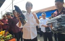 Saat Menteri Basuki Tawari Presiden Jokowi Jengkol di Pasar Senggol Dumai