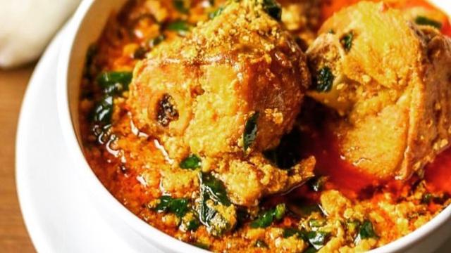 Egusi Sauce salah satu saus khas di Republik Afrika Tengah