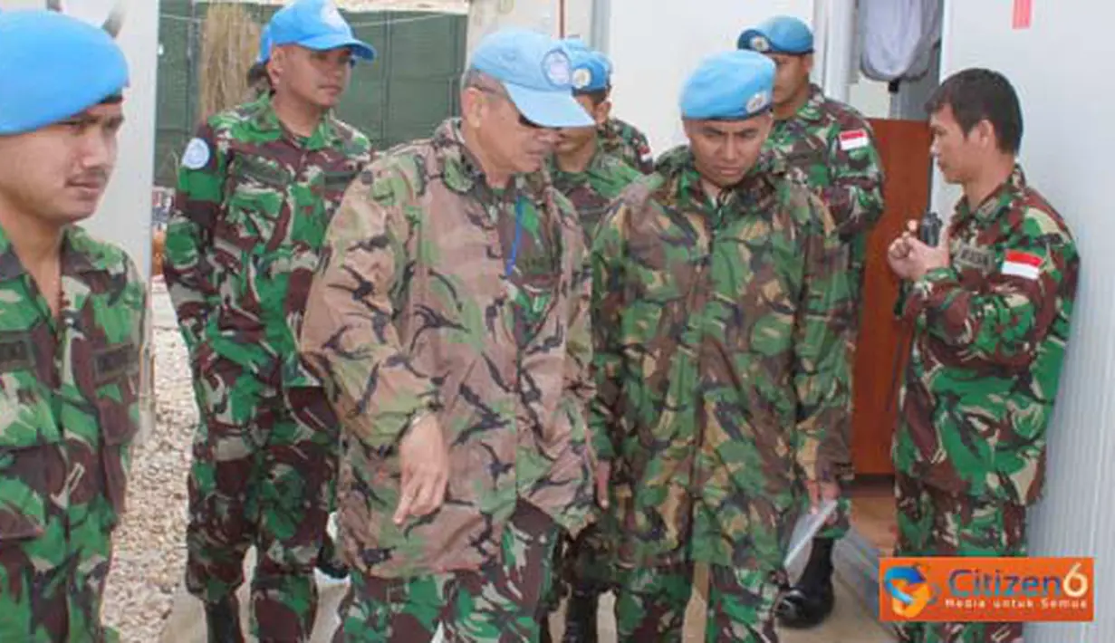 Citizen6, Lebanon: Tim Hygiene Inspection dari Unifil, sedang melakukan pemeriksaan standar kebersihan di Markas Satgas Yonif Mekanis Konga XXIII-E / Unifil (Indobatt), Senin (4/4). (Pengirim: Badarudin)