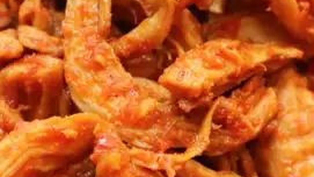 1. Ayam Suwir Pedas