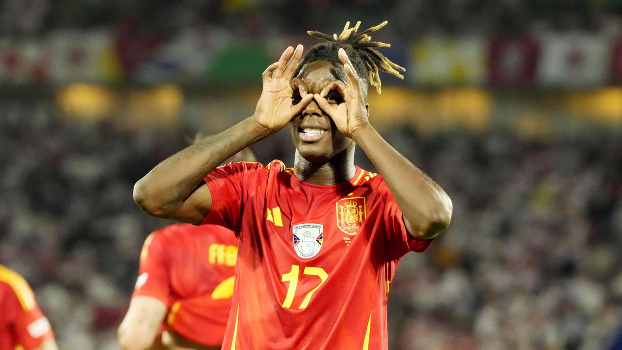 Foto: 5 Pemain Muda yang Bersinar di Euro 2024, Bocil Barcelona Curi Perhatian