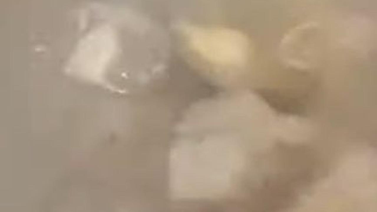 Rebus Ayam Kampung pada Air Mendidih