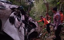 Hendak Jalan-Jalan, Fortuner Masuk Jurang di Jalur Dieng-Batang Ternyata Pisah dari Rombongan Keluarga