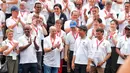 Presiden Joko Widodo (tengah) bersama jajaran menteri dan para duta besar negara-negara anggota Asean serta non-Asean saat membuka acara Kick Off ASEAN Indonesia 2023 di Bundaran HI, Jakarta, Minggu (29/1/2023). Acara tersebut merupakan 'kick off' keketuaan Indonesia dalam ASEAN 2023 yang puncaknya akan berlangsung dua kali, yakni Konferensi Tingkat Tinggi (KTT) ASEAN pada Mei 2023 di Labuan Bajo, Provinsi Nusa Tenggara Timur (NTT) dan KTT ASEAN Plus di Jakarta pada September 2023. (Liputan6.com/Angga Yuniar)