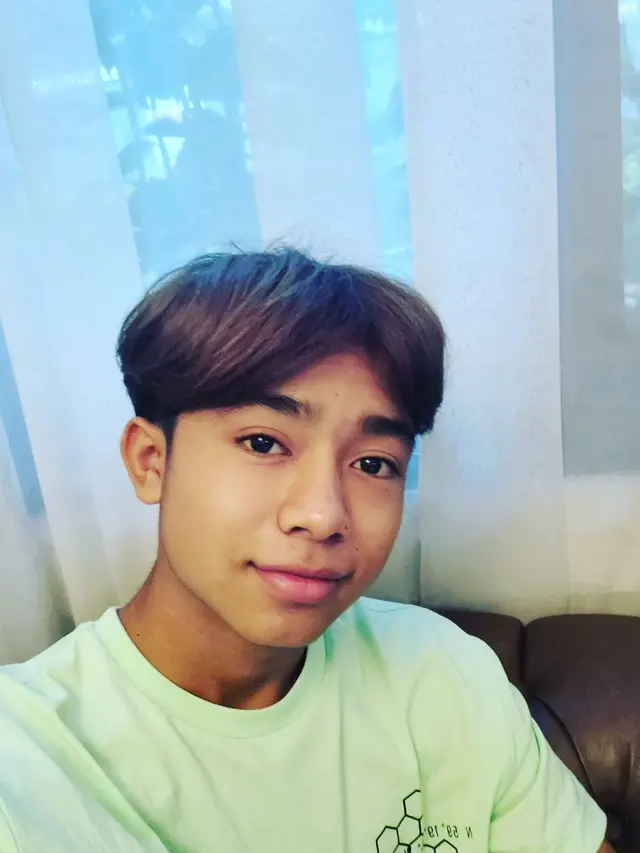 Betrand Peto (https://www.instagram.com/p/CQQayHuJrHA/)