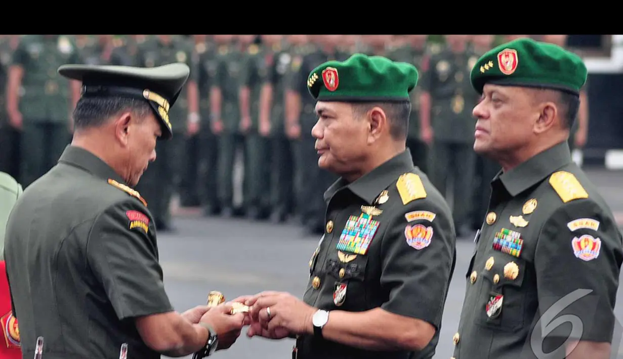 Upacara serah terima jabatan di Mabes TNI AD, Jakarta Pusat, jumat (25/7) berlangsung lancar (Liputan6.com/Faizal Fanani)