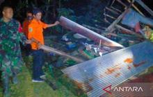Mengerikan! Angin Kencang Pamekasan Rusak 21 Bangunan dan Lukai 6 Warga, BPBD Bergerak Cepat