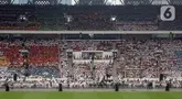 Puluhan ribu umat Katolik memenuhi area Stadion Utama Gelora Bung Karno (SUGBK) Jakarta sesaat menjelang Misa Agung bersama Paus Fransiskus, Kamis (5/9/2024). (Liputan6.com/Herman Zakharia)