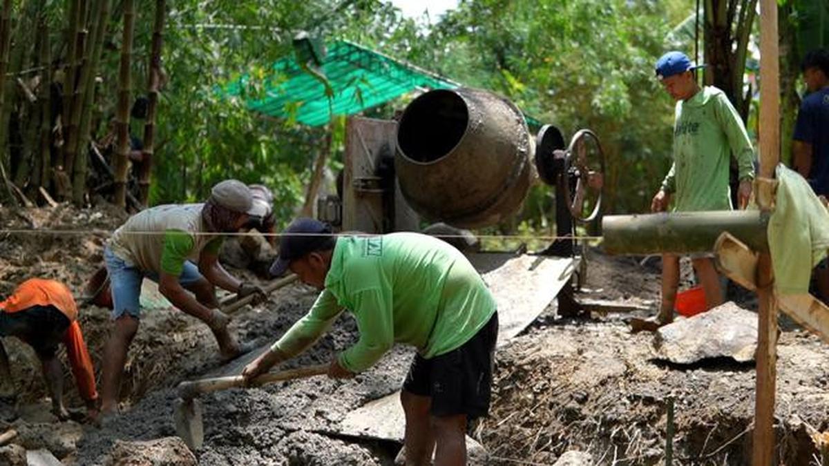 Penantian Warga 15 Tahun, Jembatan Sasak di Kelurahan Sambeng Kini Bersalin Rupa Jadi Beton