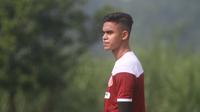 Pemain muda Persiraja Banda Aceh, Miftahul Hamdi. (Bola.com/Gatot Susetyo)