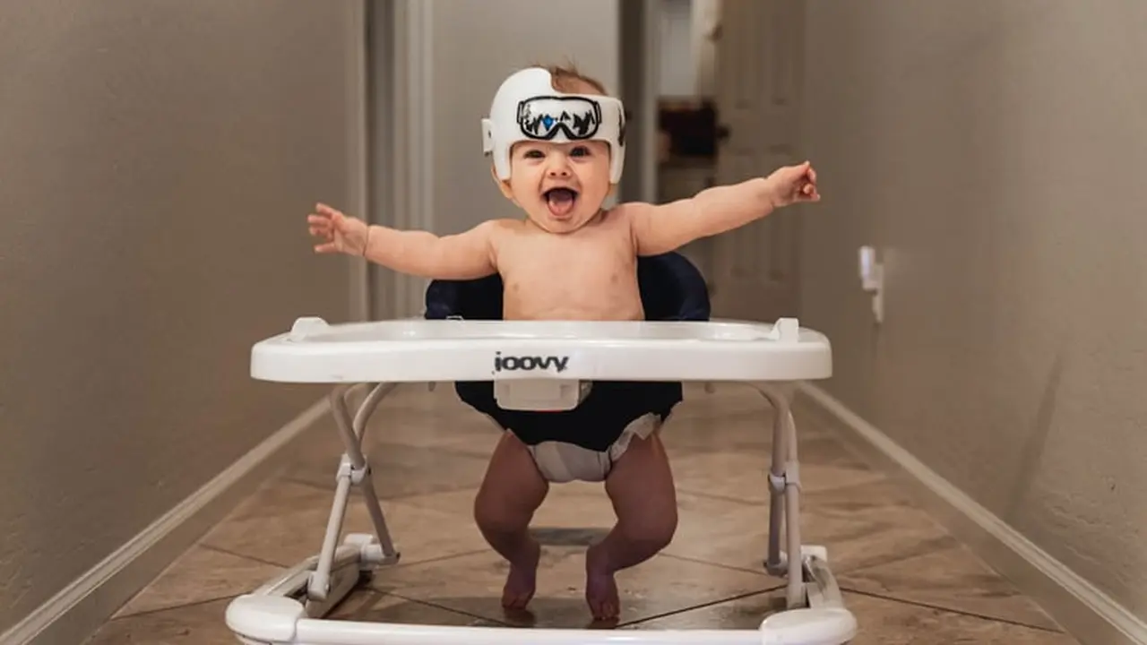 Berbahaya bagi Bayi, Ini 3 Alasan Utama Mengapa Penggunaan Baby Walker Tidak Dianjurkan