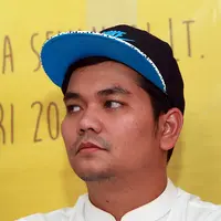 Ujian berat sedang dihadapi oleh Indra Bekti. Berbagai tundingan kepadanya dari dua orang pria akhir-akhir ini. (Deki Prayoga/Bintang.com)