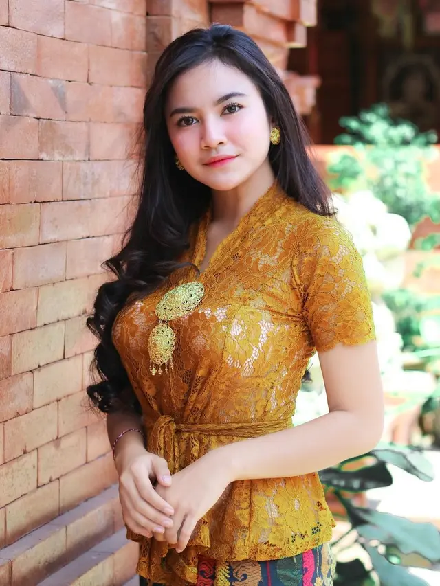 7 Potret Mahalini Raharja, Calon Dokter Gigi yang Jadi Peserta Indonesian Idol