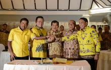 Agung Laksono butuh waktu bicara dengan Ical bahas Munas