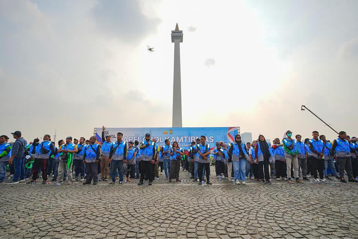 FOTO: Polri Bersinergi dengan Ojol, Apel Kamtibmas Digelar di Monas
