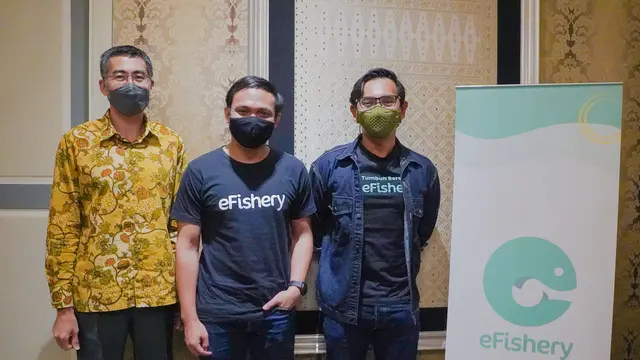 Co-founder dan CEO eFishery Gibran Huzaifah (Tengah). (Dok eFishery)